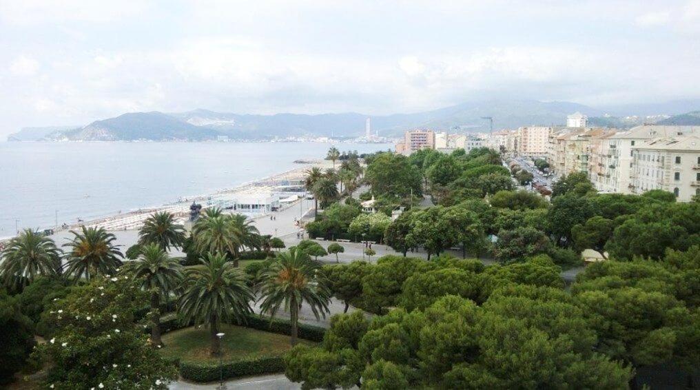 Savona Magnifico Sole Mare 150 M Wifi Climatcontrol Appartamento Esterno foto