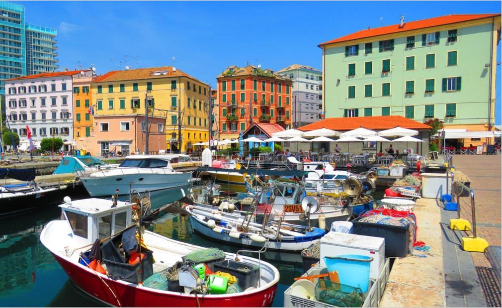 Savona Magnifico Sole Mare 150 M Wifi Climatcontrol Appartamento Esterno foto